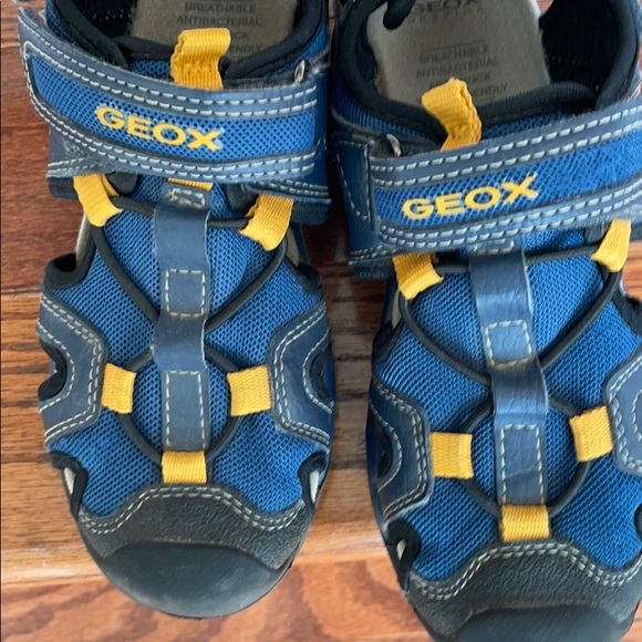 Like new Geox Sandals 12.5US Borealis Boy - Picture 3 of 7